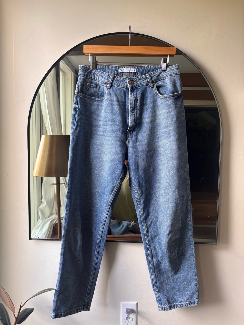 ZARA | tapered high rise jeans | size 10 - Picture 2 of 4